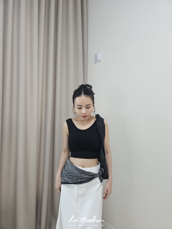 大圓領短版美背BRA背心